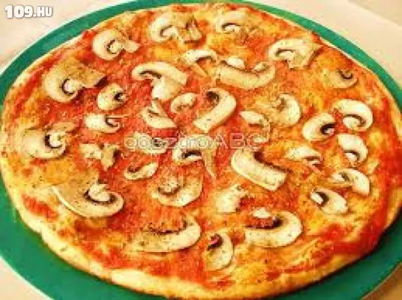 Gombás pizza